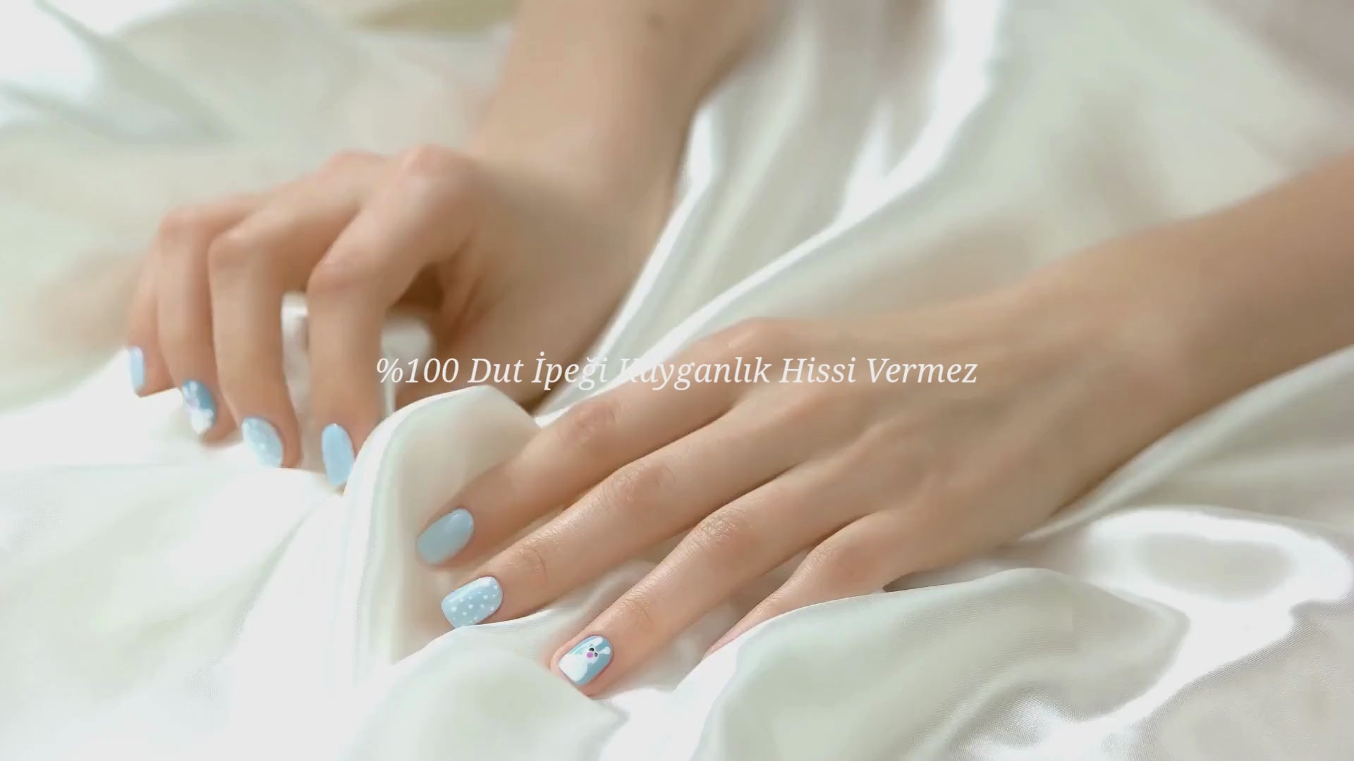 Videoyu yükle: %100 Dut İpeği Kayganlık Hissi Vermez